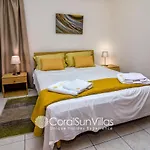 Large Pool Garden, Billiard, Peaceful Area, Near To The Sea, Coral Bay Paphos 빌라 *