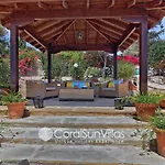 빌라 Large Pool Garden, Billiard, Peaceful Area, Near To The Sea, Coral Bay Paphos