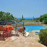 Villa Large Pool Garden, Billiard, Peaceful Area, Near To The Sea, Coral Bay Paphos *