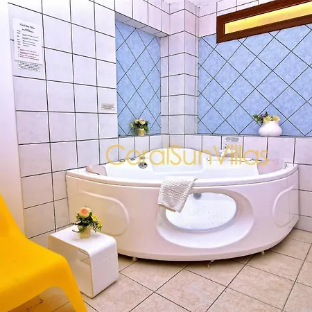 Вилла Large Pool Garden, Billiard, Peaceful Area, Near To The Sea, Coral Bay Paphos Пейя