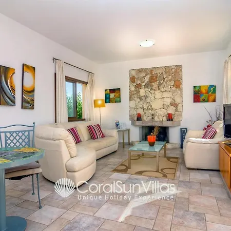 Large Pool Garden, Billiard, Peaceful Area, Near To The Sea, Coral Bay Paphos Pégeia