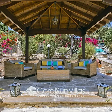 Large Pool Garden, Billiard, Peaceful Area, Near To The Sea, Coral Bay Paphos Вилла *