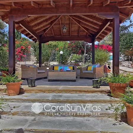 Villa Large Pool Garden, Billiard, Peaceful Area, Near To The Sea, Coral Bay Paphos