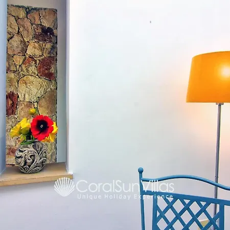 Large Pool Garden, Billiard, Peaceful Area, Near To The Sea, Coral Bay Paphos * Пейя