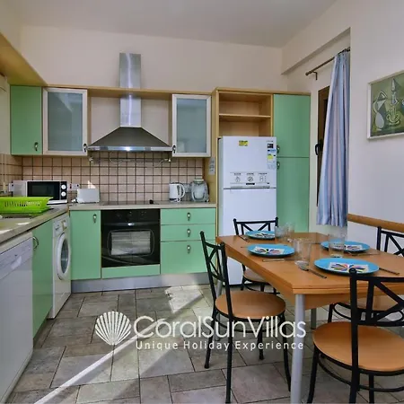 Large Pool Garden, Billiard, Peaceful Area, Near To The Sea, Coral Bay Paphos Villa *