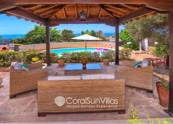 Vila Large Pool Garden, Billiard, Peaceful Area, Near To The Sea, Coral Bay Paphos