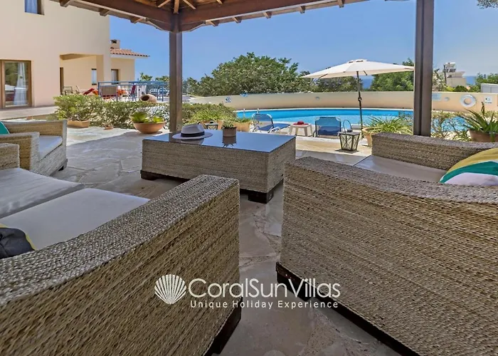 Villa Large Pool Garden, Billiard, Peaceful Area, Near To The Sea, Coral Bay Paphos Peyia