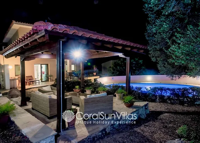 Villa Large Pool Garden, Billiard, Peaceful Area, Near To The Sea, Coral Bay Paphos Peyia