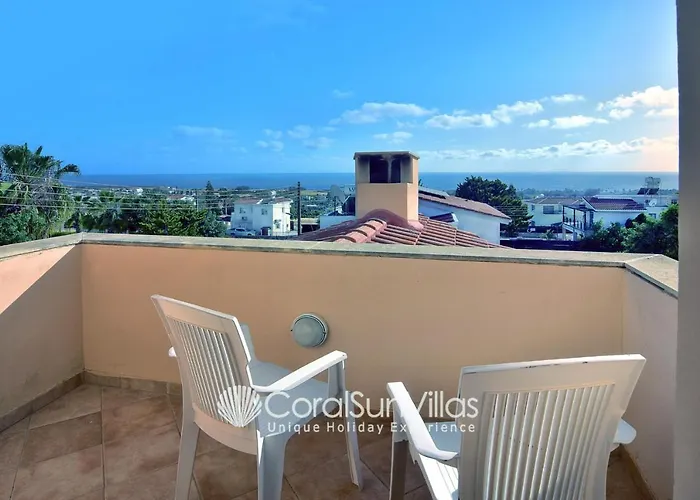 Villa Large Pool Garden, Billiard, Peaceful Area, Near To The Sea, Coral Bay Paphos